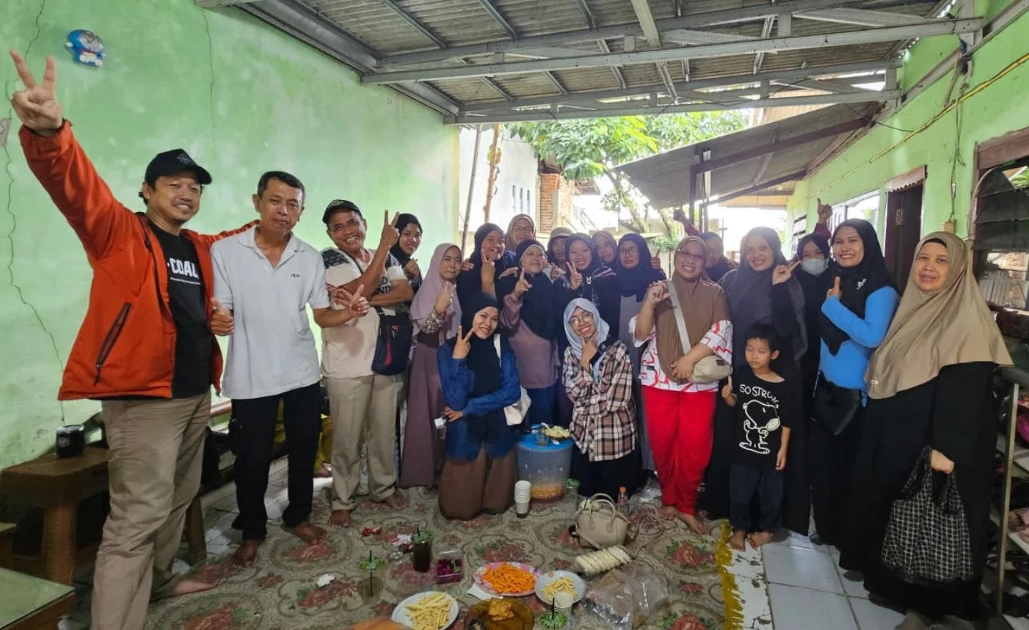Bantusaha bangun Lapak Kue Subuh Juara - Image 3